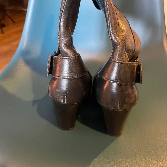 b.o.c. Black Leather Boots - Picture 4 of 5